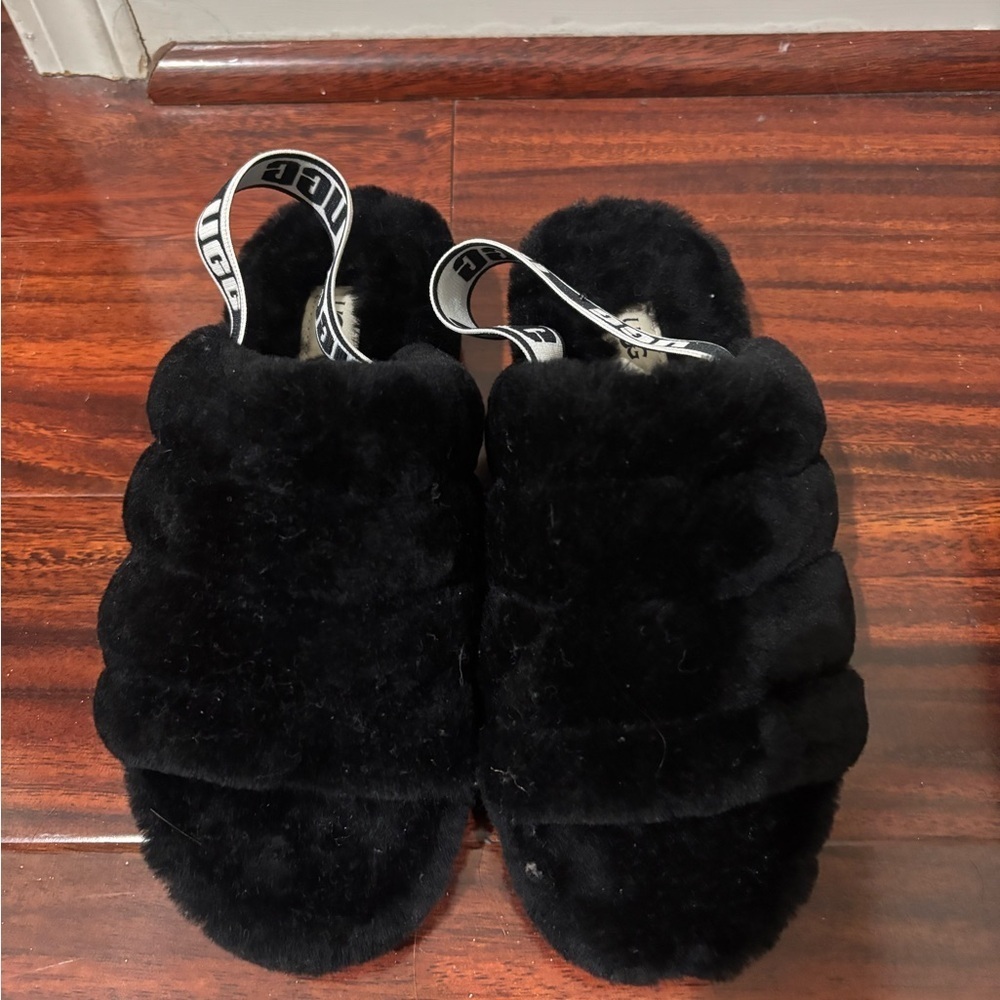 UGG Black Fluffy Slippers Size 8